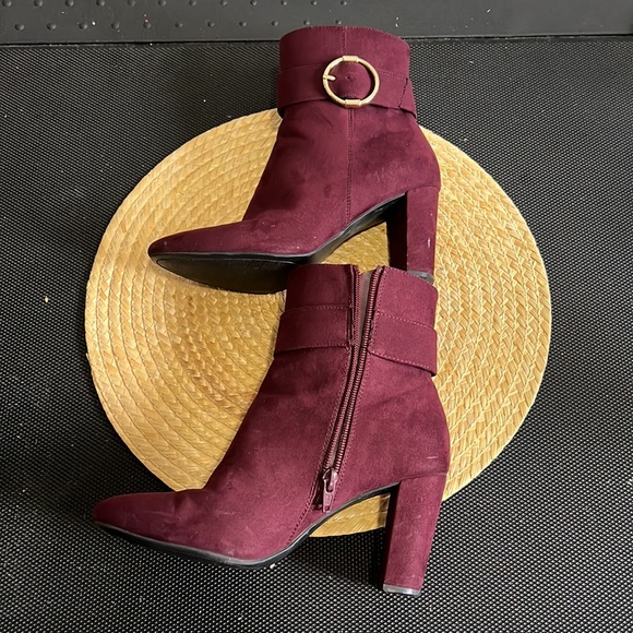 Jones New York Chic Ankle Booties Size 6.5 - Picture 12 of 12